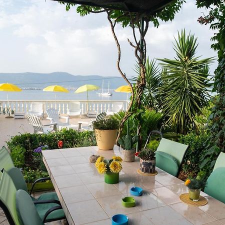 Villa Fjaba - By The Sea - With The Big Terraces & Great Sea View Trogir Eksteriør billede