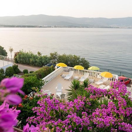 Villa Fjaba - By The Sea - With The Big Terraces & Great Sea View Trogir Eksteriør billede