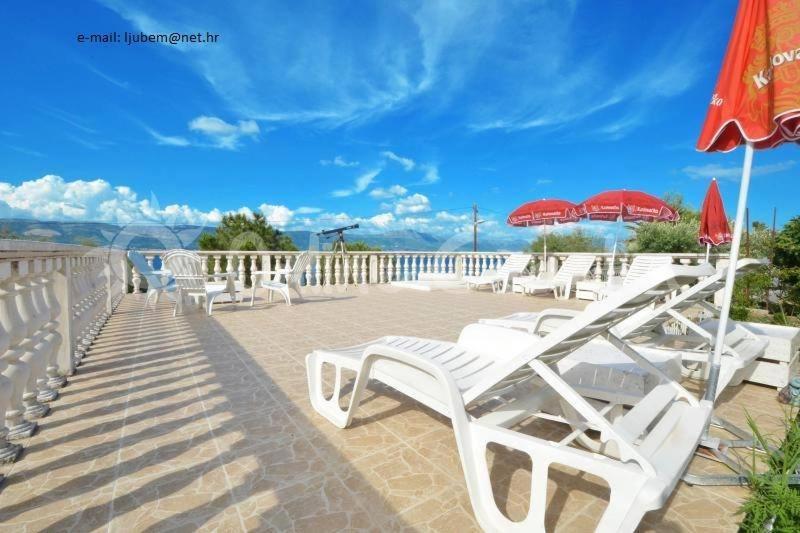Villa Fjaba - By The Sea - With The Big Terraces & Great Sea View Trogir Eksteriør billede