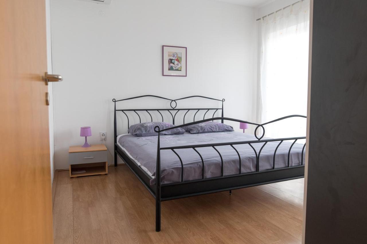 Villa Fjaba - By The Sea - With The Big Terraces & Great Sea View Trogir Eksteriør billede