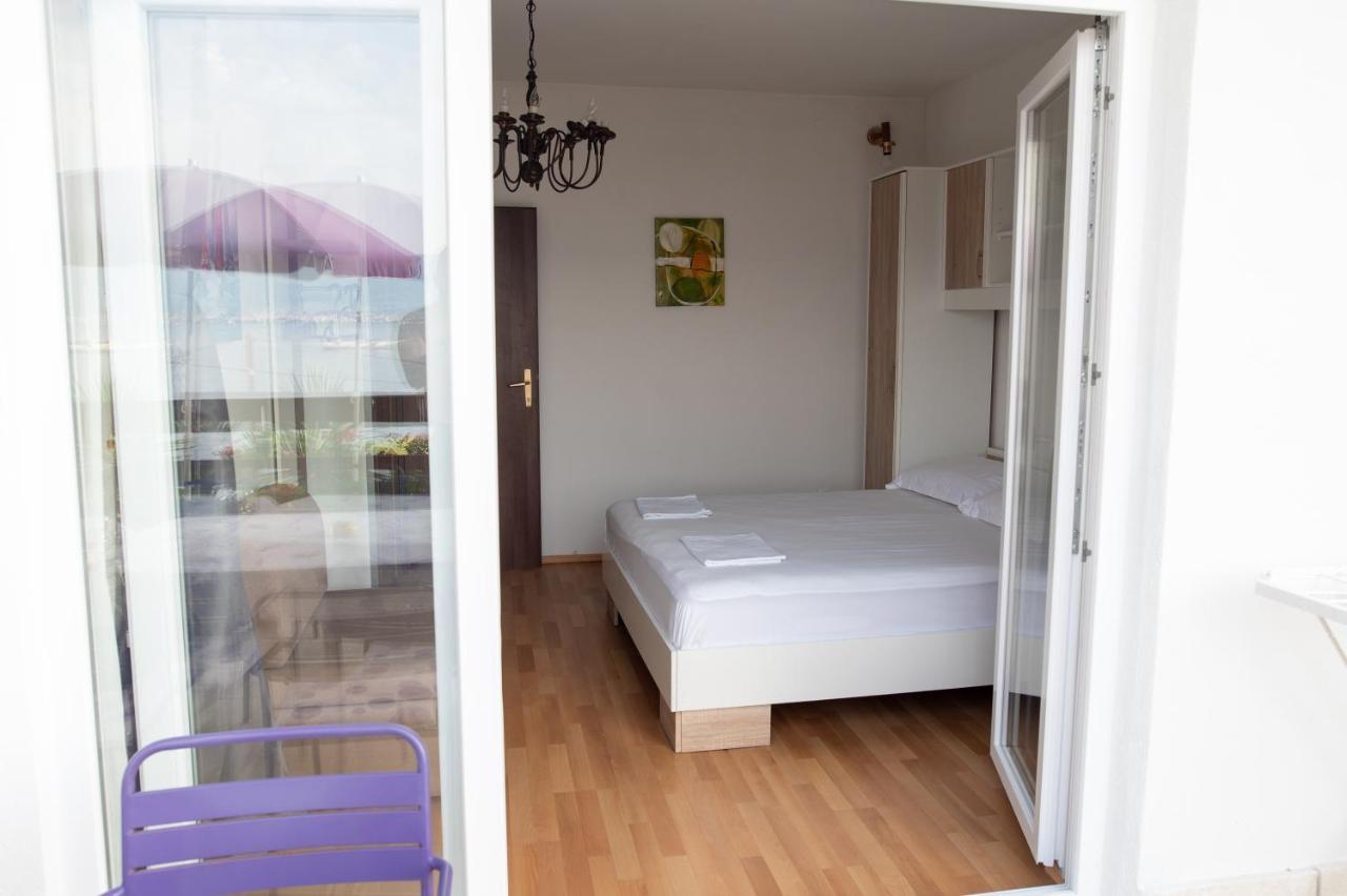 Villa Fjaba - By The Sea - With The Big Terraces & Great Sea View Trogir Eksteriør billede