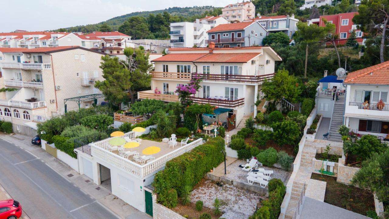 Villa Fjaba - By The Sea - With The Big Terraces & Great Sea View Trogir Eksteriør billede