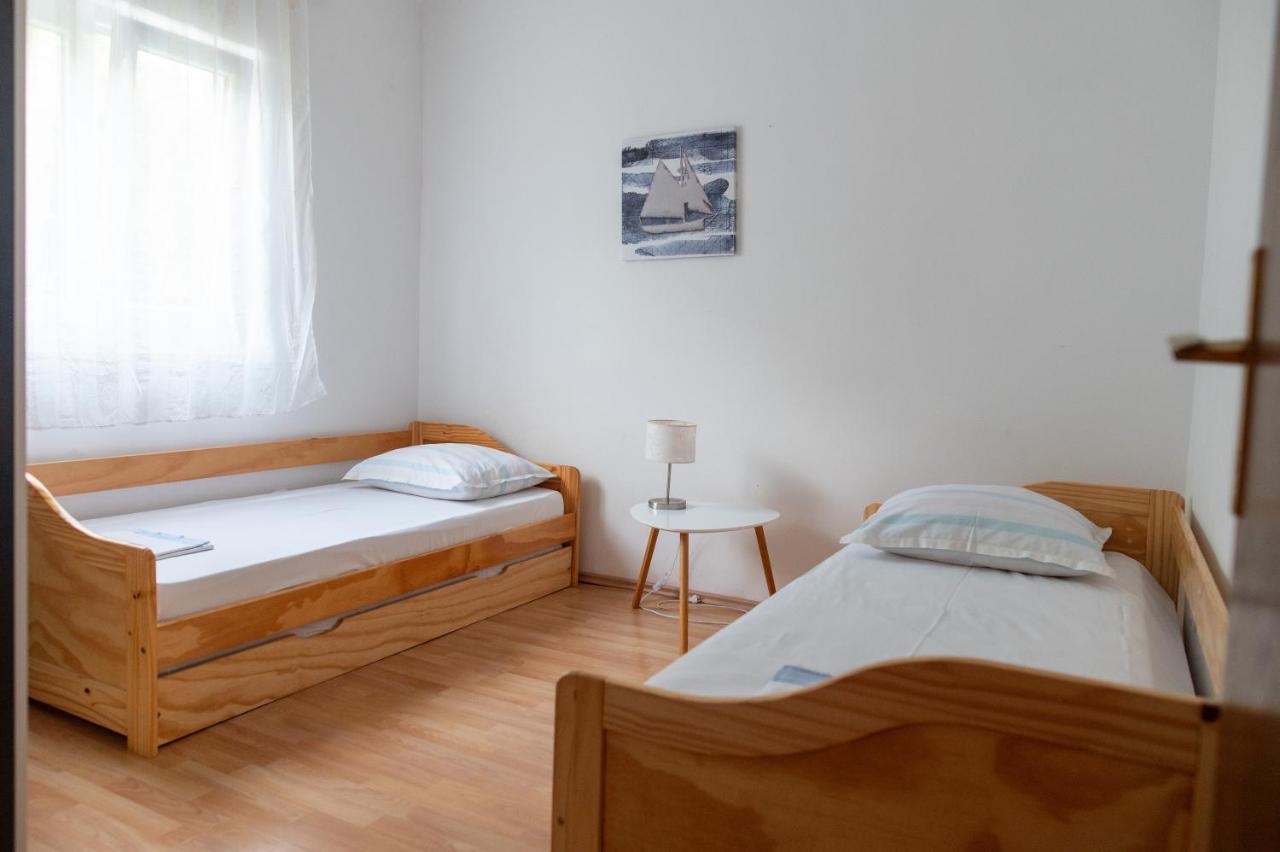 Villa Fjaba - By The Sea - With The Big Terraces & Great Sea View Trogir Eksteriør billede