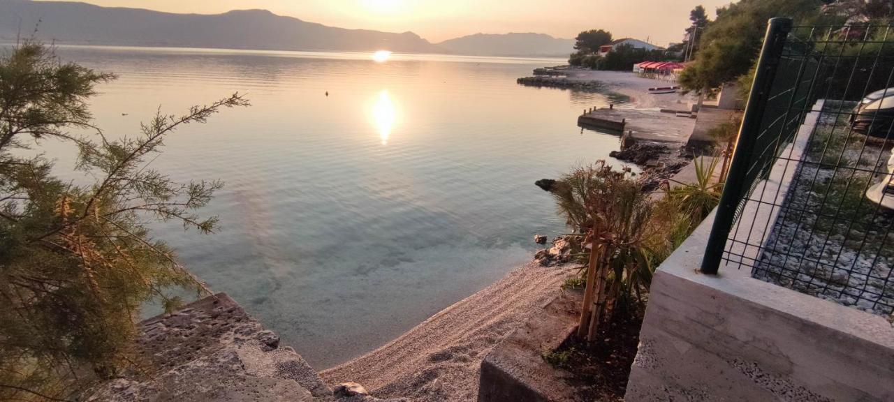Villa Fjaba - By The Sea - With The Big Terraces & Great Sea View Trogir Eksteriør billede