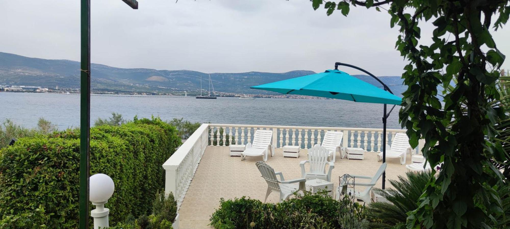 Villa Fjaba - By The Sea - With The Big Terraces & Great Sea View Trogir Eksteriør billede